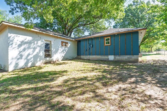 804 S Market Avenue, Shawnee, OK 74801