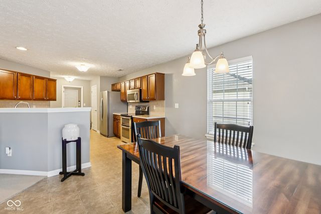 5556 Jutland Drive, Plainfield, IN 46168