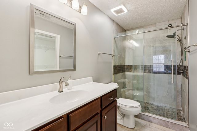 5556 Jutland Drive, Plainfield, IN 46168