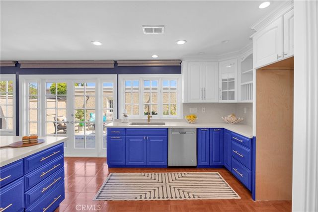 5191 Victoria, Westminster, CA 92683