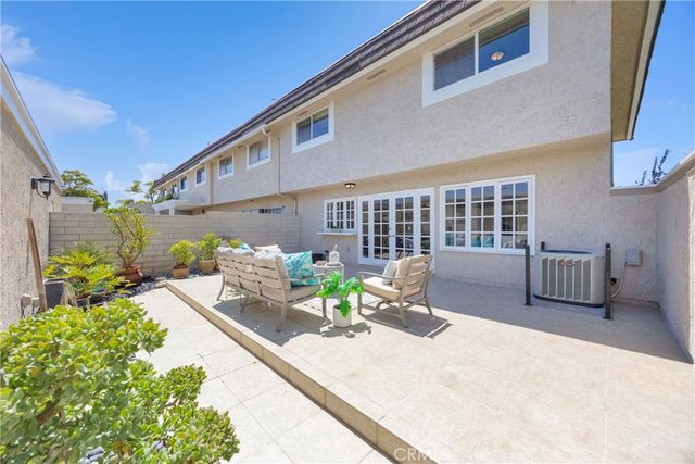 5191 Victoria, Westminster, CA 92683