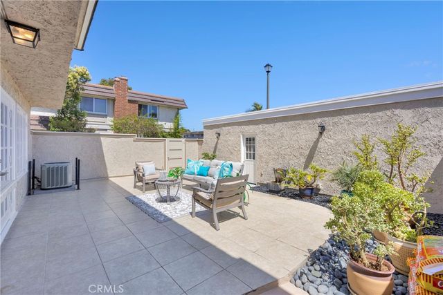 5191 Victoria, Westminster, CA 92683