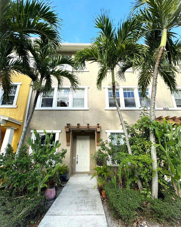 883 Millbrae Court 2, West Palm Beach, FL 33401