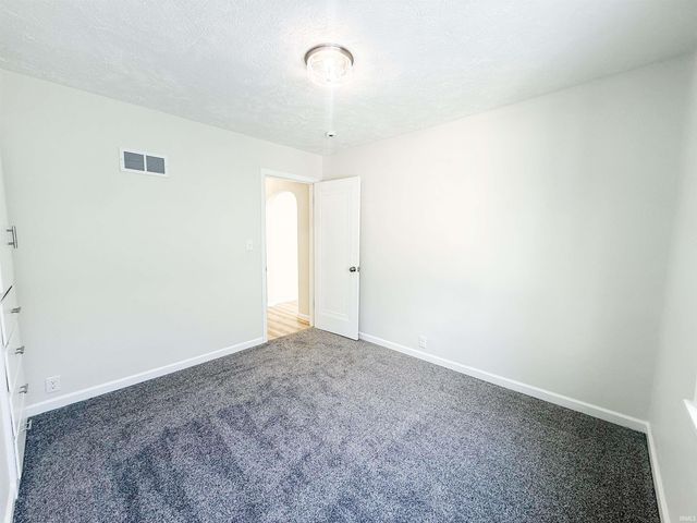 218 E Woodside Street, South Bend, IN 46614