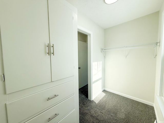 218 E Woodside Street, South Bend, IN 46614