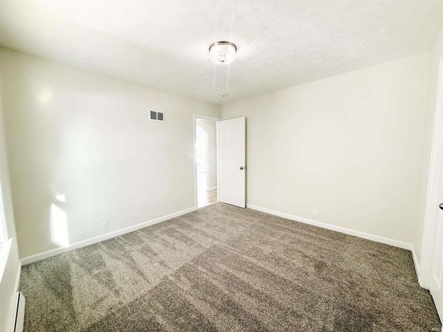 218 E Woodside Street, South Bend, IN 46614