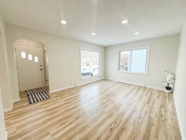 218 E Woodside Street, South Bend, IN 46614