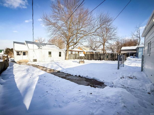 218 E Woodside Street, South Bend, IN 46614
