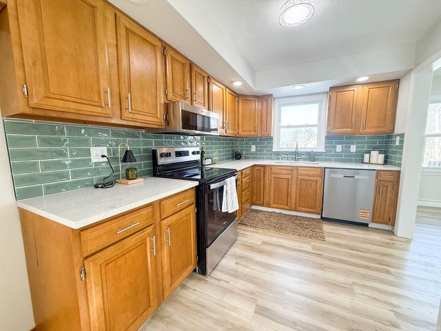 218 E Woodside Street, South Bend, IN 46614