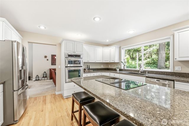 15153 Sunrise Drive NE, Bainbridge Island, WA 98110