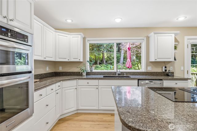 15153 Sunrise Drive NE, Bainbridge Island, WA 98110