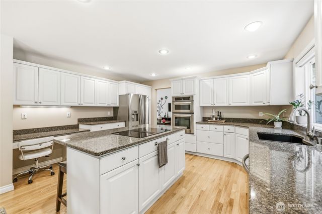 15153 Sunrise Drive NE, Bainbridge Island, WA 98110