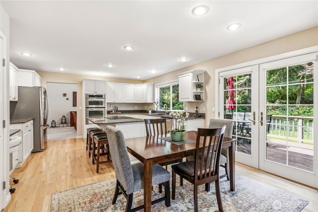 15153 Sunrise Drive NE, Bainbridge Island, WA 98110