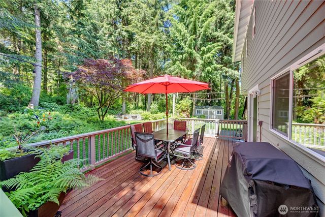15153 Sunrise Drive NE, Bainbridge Island, WA 98110