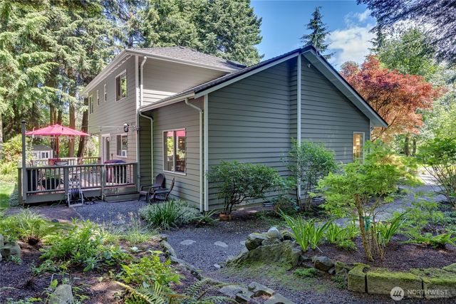 15153 Sunrise Drive NE, Bainbridge Island, WA 98110