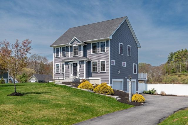 19 Lovering Road, North Hampton, NH 03862