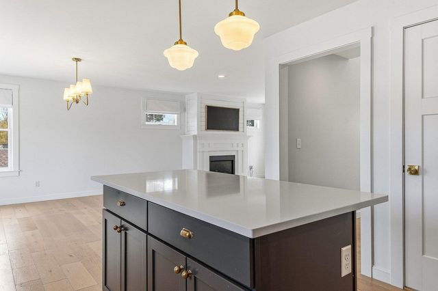 19 Lovering Road, North Hampton, NH 03862