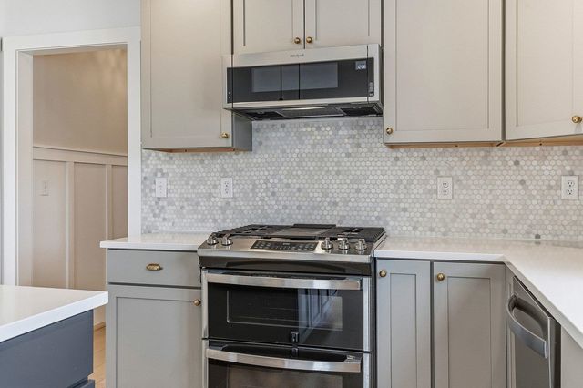 19 Lovering Road, North Hampton, NH 03862