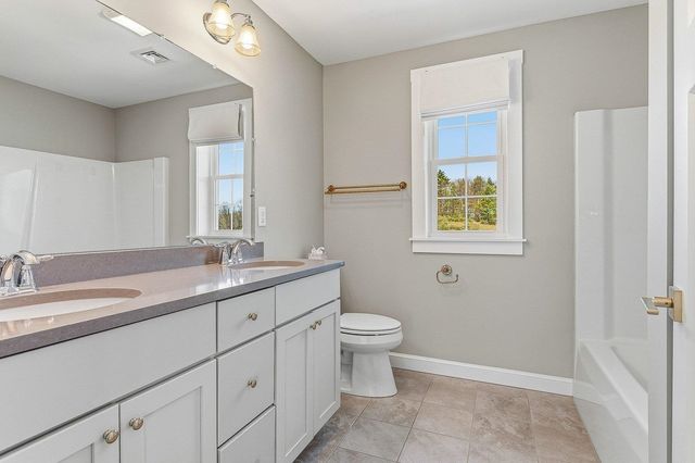 19 Lovering Road, North Hampton, NH 03862