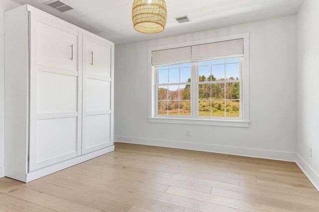 19 Lovering Road, North Hampton, NH 03862