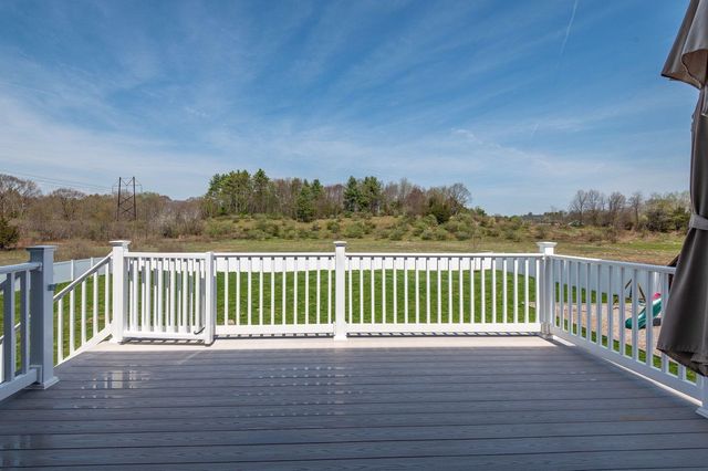 19 Lovering Road, North Hampton, NH 03862