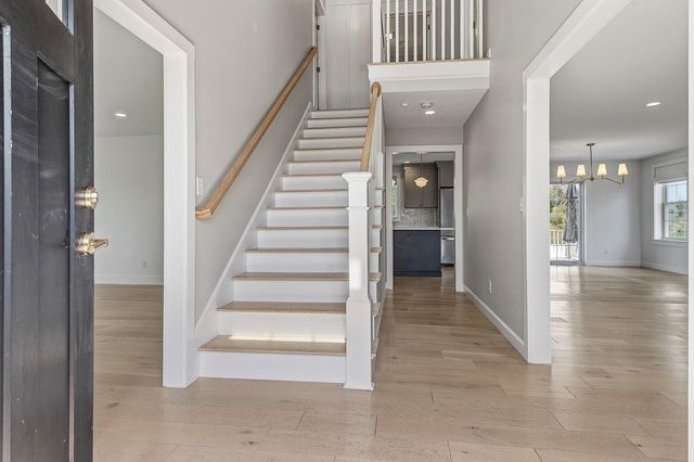 19 Lovering Road, North Hampton, NH 03862