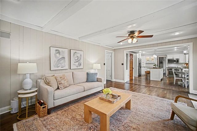 5507 W 90th Terrace, Overland Park, KS 66207