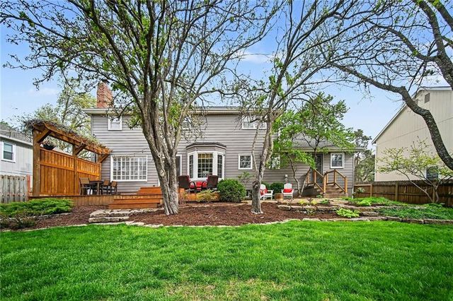5507 W 90th Terrace, Overland Park, KS 66207