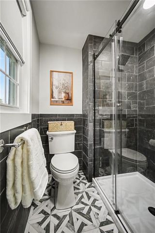 5507 W 90th Terrace, Overland Park, KS 66207