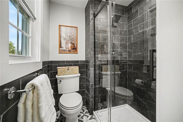 5507 W 90th Terrace, Overland Park, KS 66207