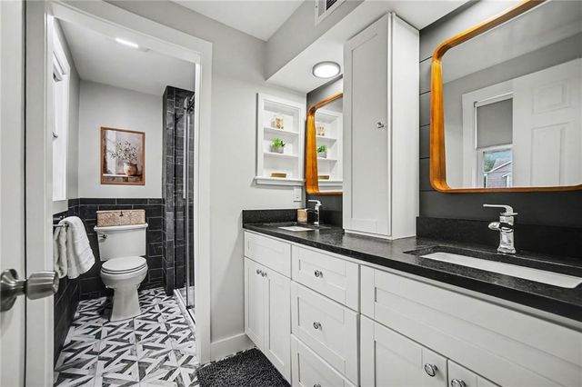 5507 W 90th Terrace, Overland Park, KS 66207