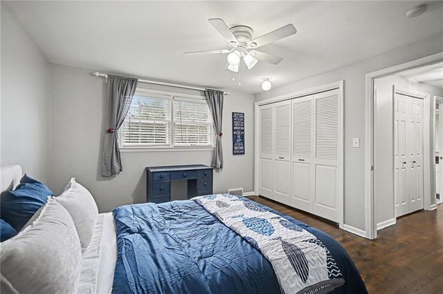 5507 W 90th Terrace, Overland Park, KS 66207