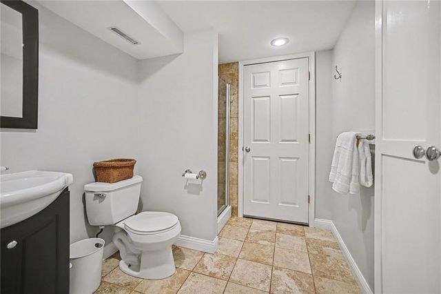 5507 W 90th Terrace, Overland Park, KS 66207