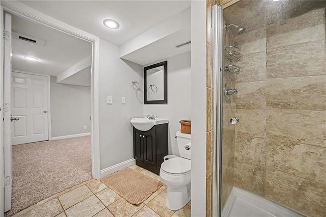 5507 W 90th Terrace, Overland Park, KS 66207