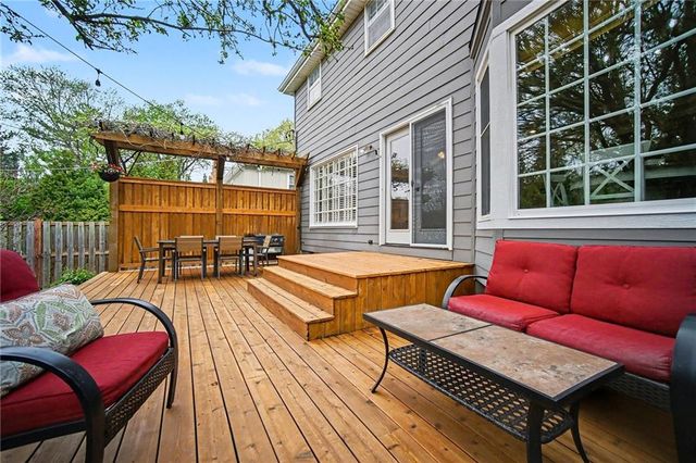 5507 W 90th Terrace, Overland Park, KS 66207