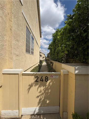 248 N Mar Vista Avenue 2, Pasadena, CA 91106