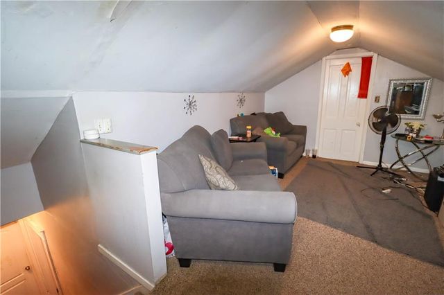 718 S Chestnut Street, Olathe, KS 66061