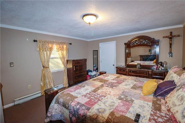 718 S Chestnut Street, Olathe, KS 66061