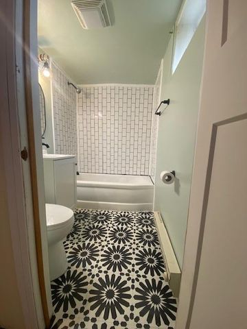 814 19th Street S, Fargo, ND 58103