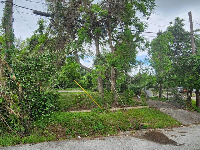 4338 Bond Street, Houston, TX 77026