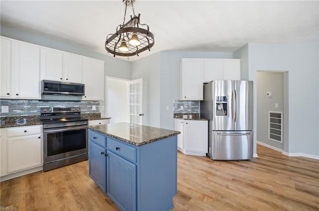 3215 Joplin LN, Chesapeake, VA 23323