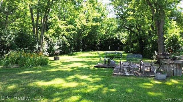 16301 Kennebec Street, Southgate, MI 48195