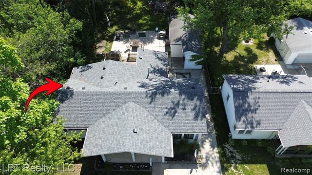 16301 Kennebec Street, Southgate, MI 48195