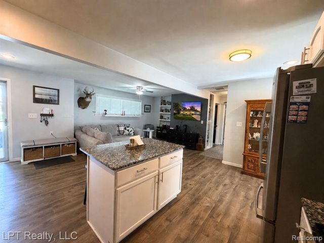 16301 Kennebec Street, Southgate, MI 48195