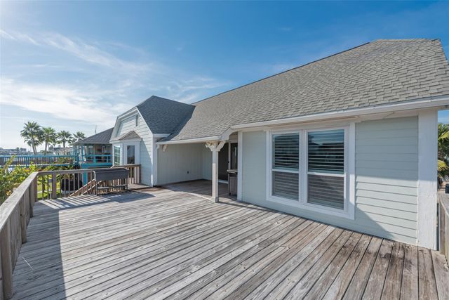 1216 Sailfish Street, Bayou Vista, TX 77563