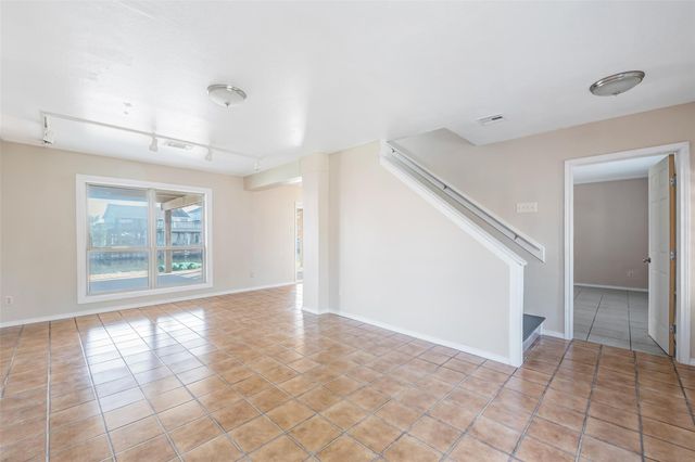 1216 Sailfish Street, Bayou Vista, TX 77563