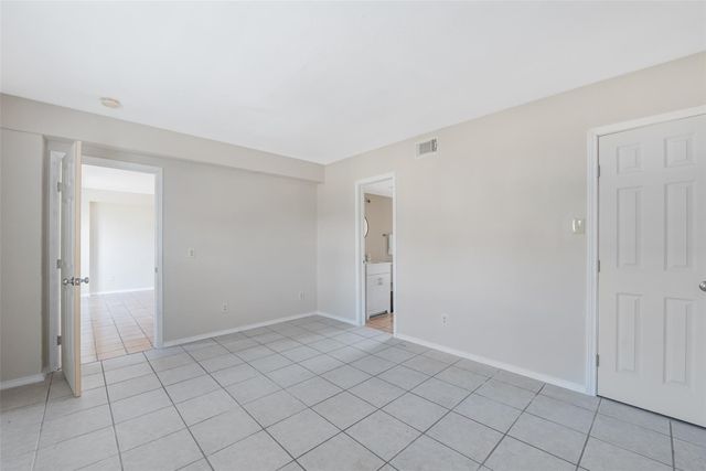 1216 Sailfish Street, Bayou Vista, TX 77563