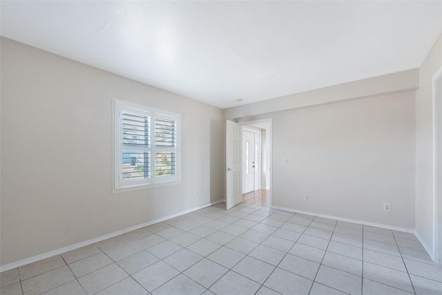 1216 Sailfish Street, Bayou Vista, TX 77563