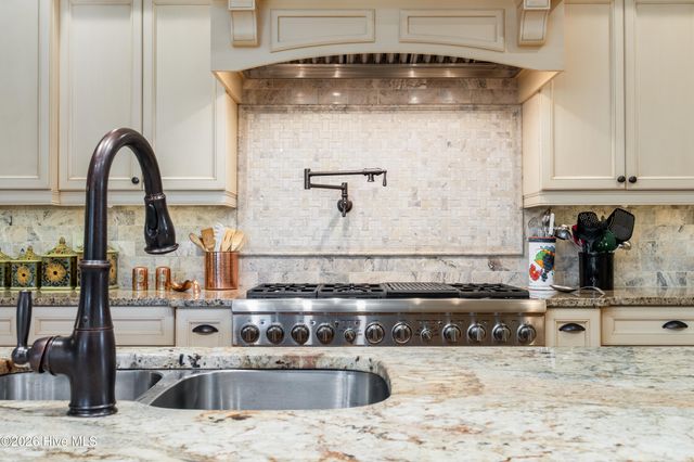 4010 Wyndmere Drive, Southport, NC 28461