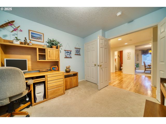 34583 GLACIER Ave, St Helens, OR 97051